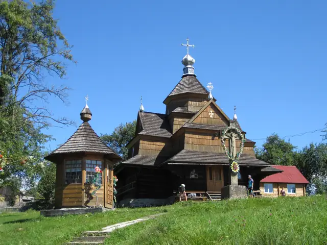 Стара церква Різдва Пресвятої Богородиці у Ворохті