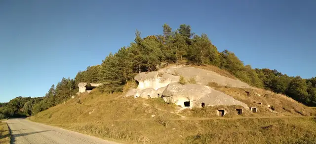 Скельний комплекс Стільського городища біля села Дуброва