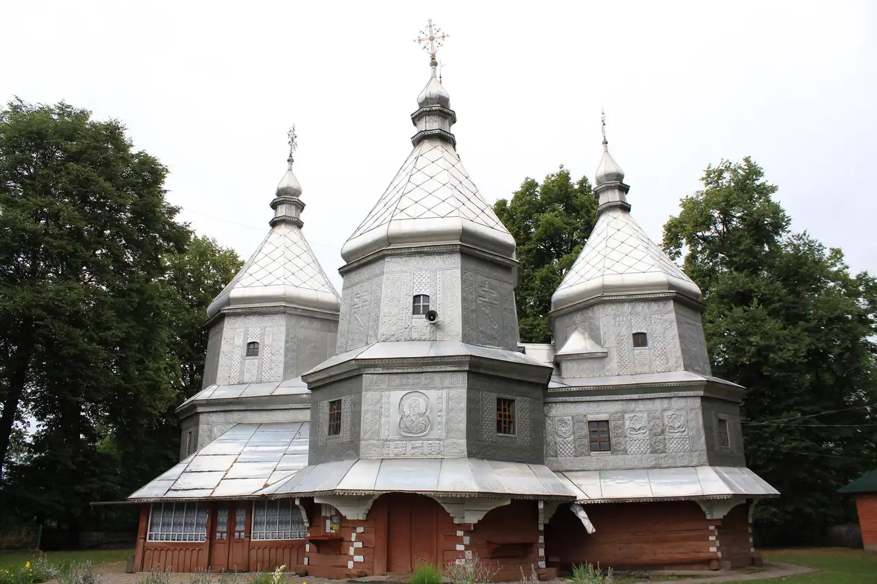 П'ятиверха церква Різдва Пресвятої Богородиці в Нижньому Вербіжі