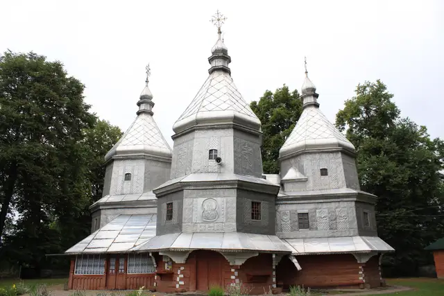 П'ятиверха церква Різдва Пресвятої Богородиці в Нижньому Вербіжі